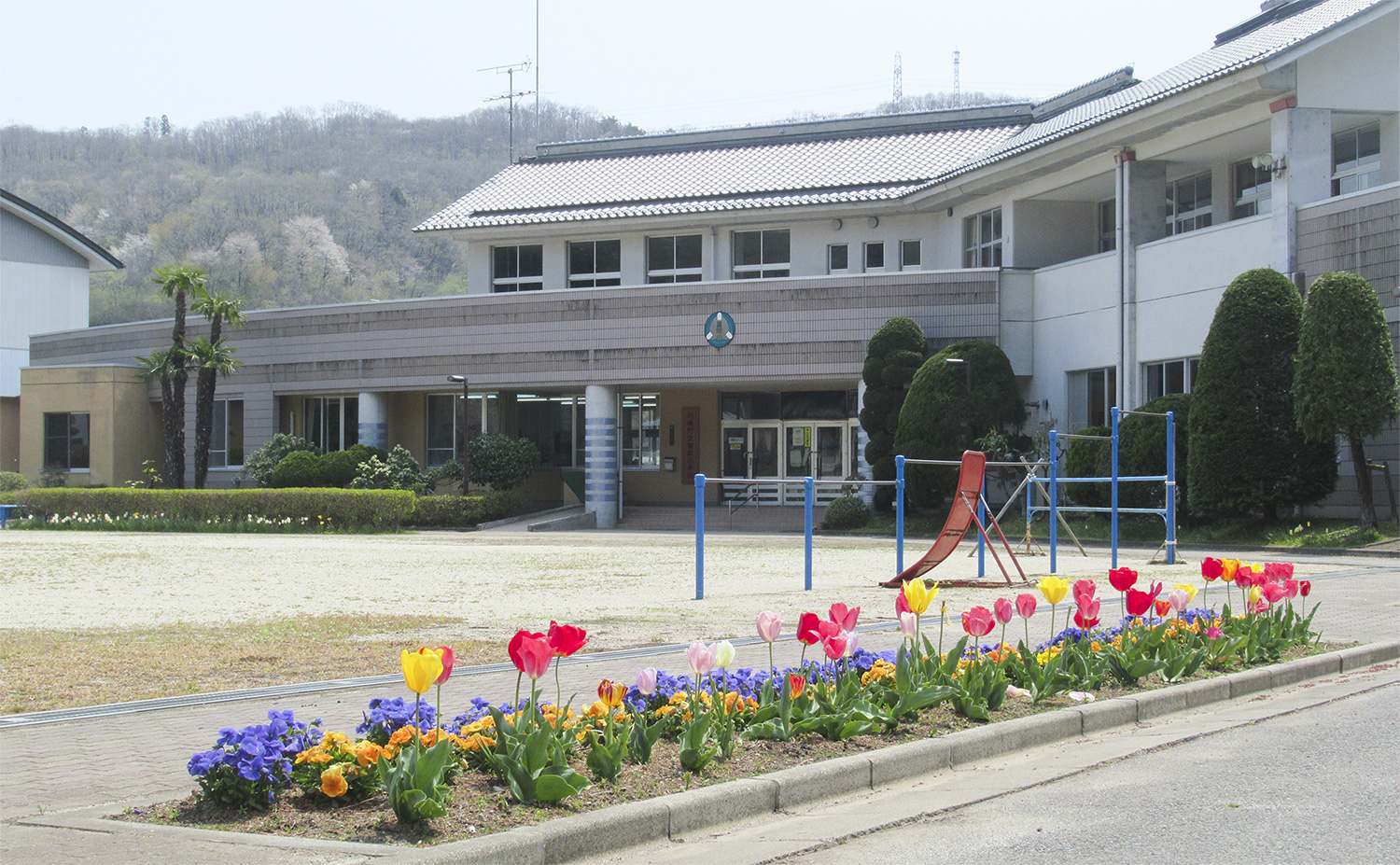 川崎町立富岡小学校のタイトル画像